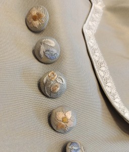 Embroidered button